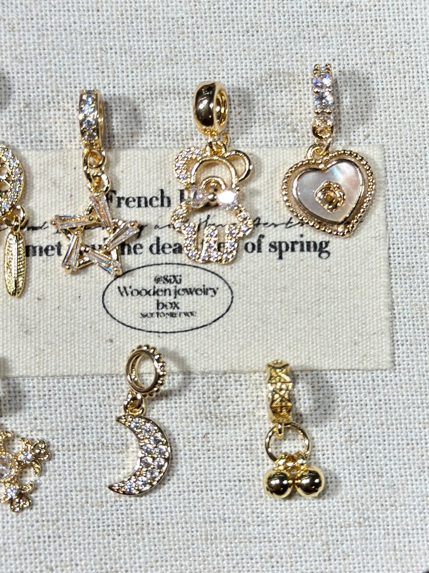 Light gold drip spacer