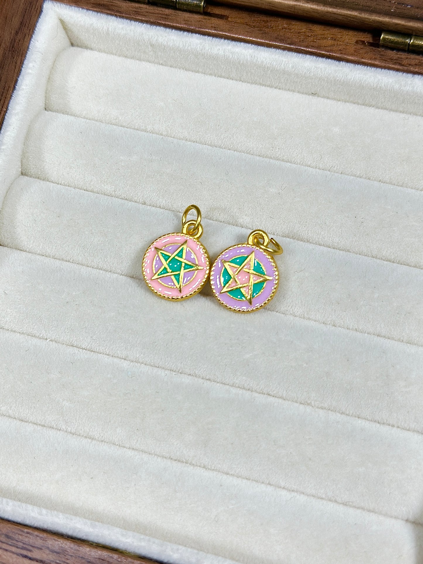 Pink and purple star round brand drip