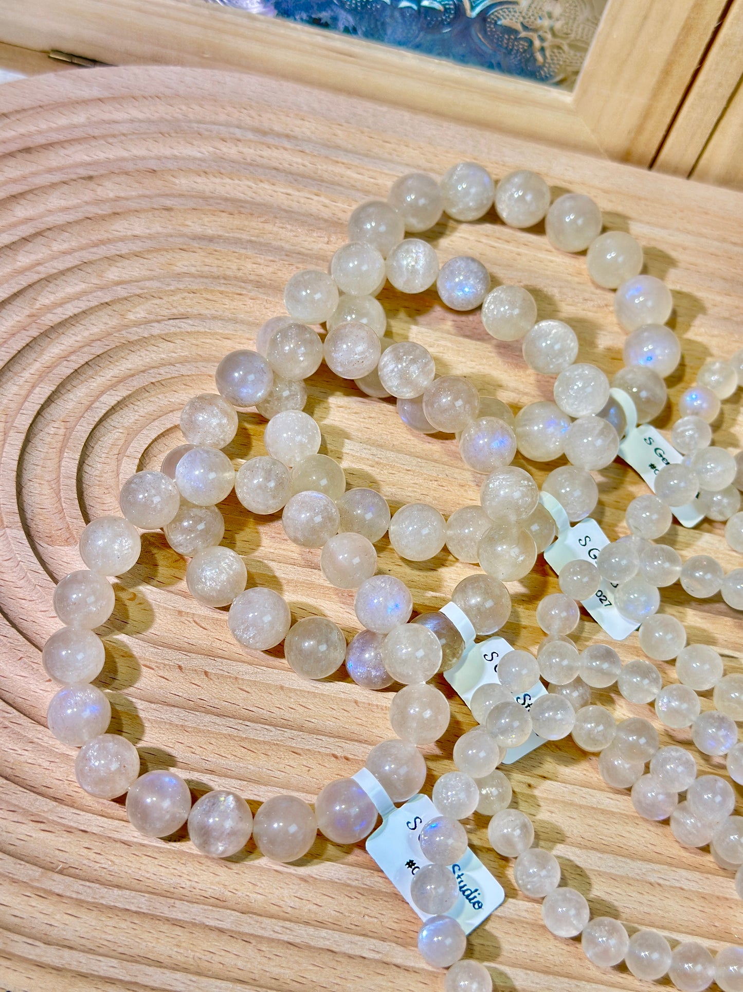 Sun and Moon Shine Together, Blue Moonlight in Jinsha