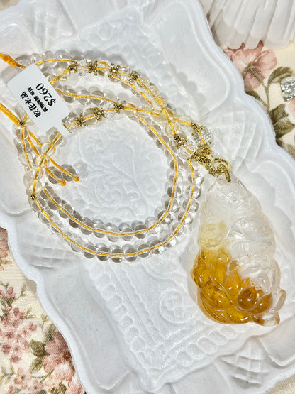 Yellow glue flower engraved fox brand necklace