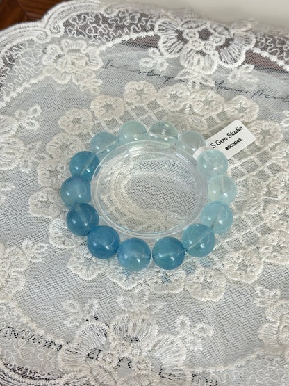 Gradient aquamarine