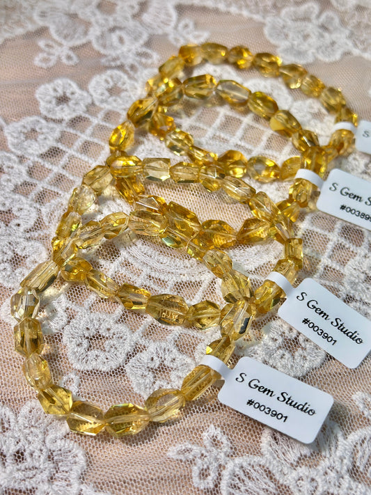 Clean citrine free shape