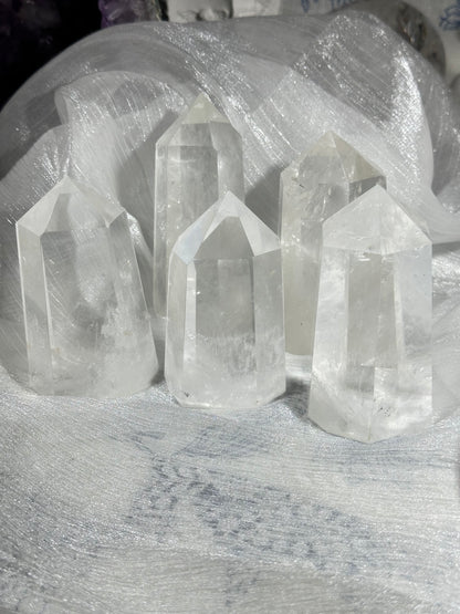 White crystal crystal column