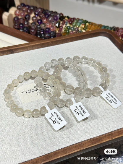 Brushed gray rabbit fur