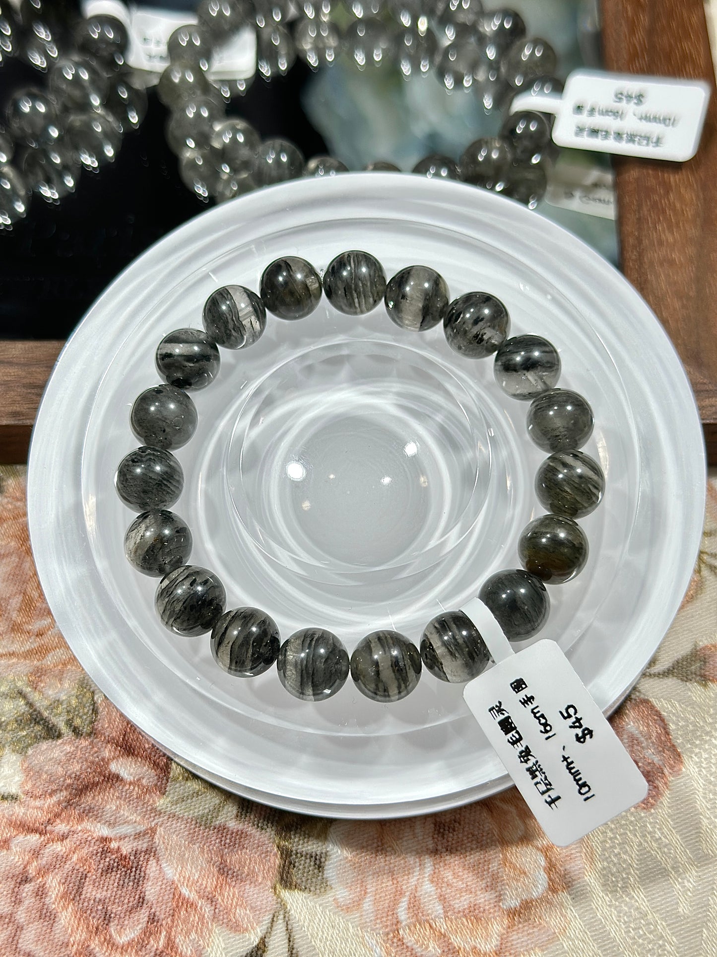 Thousand-layer black rabbit fur ghost