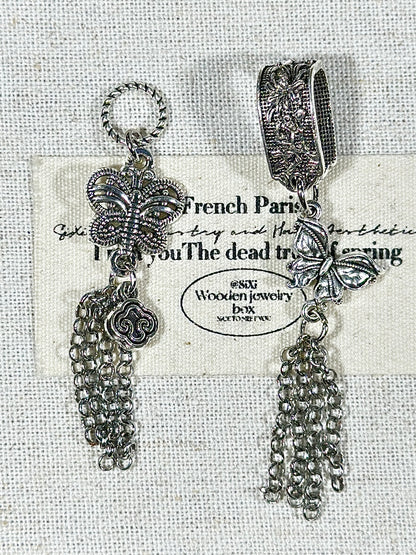 Antique silver dripping tassel accessories