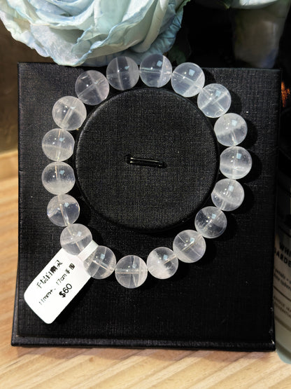 Thousand-layer white ghost crystal