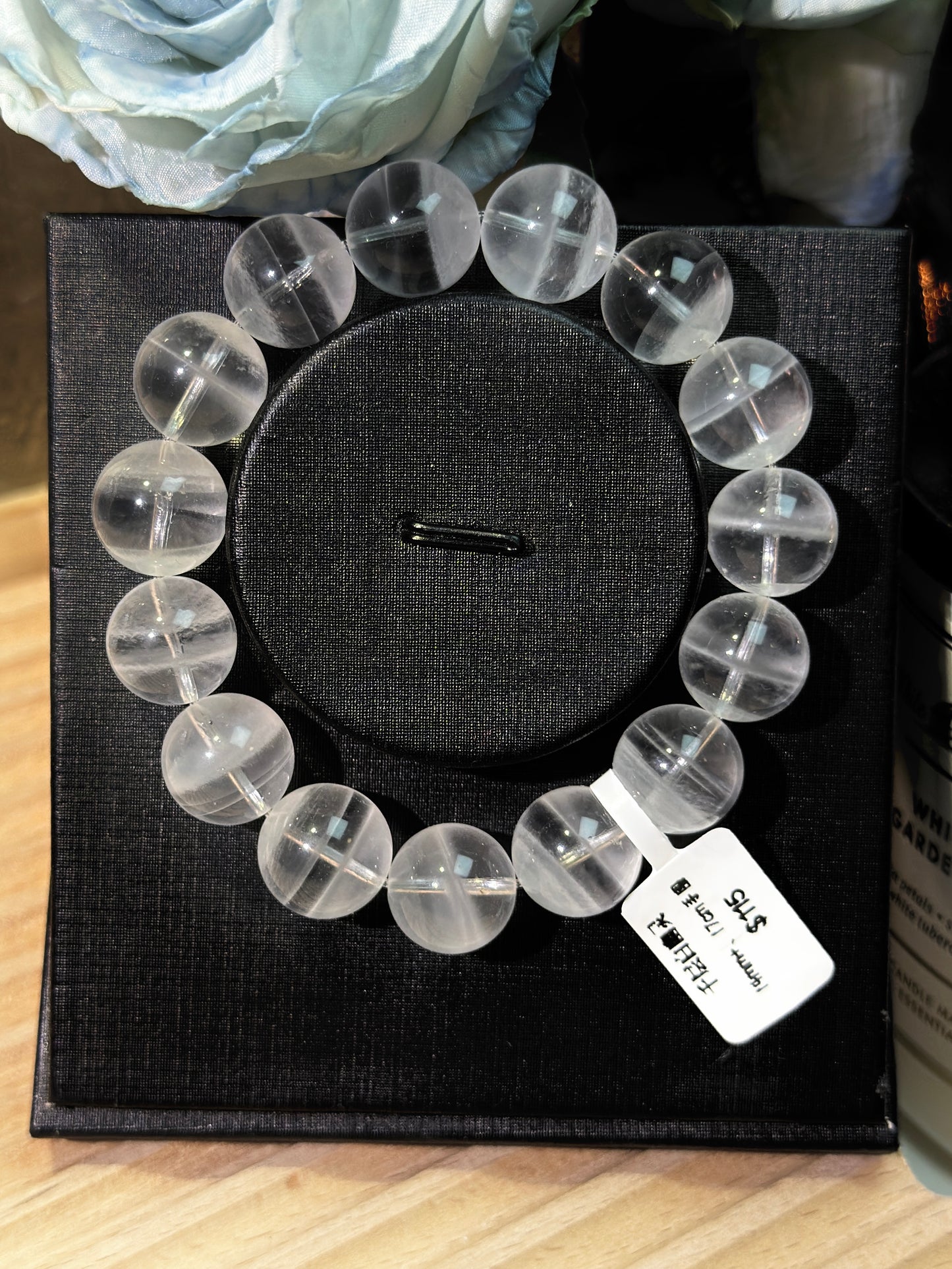 Thousand-layer white ghost crystal