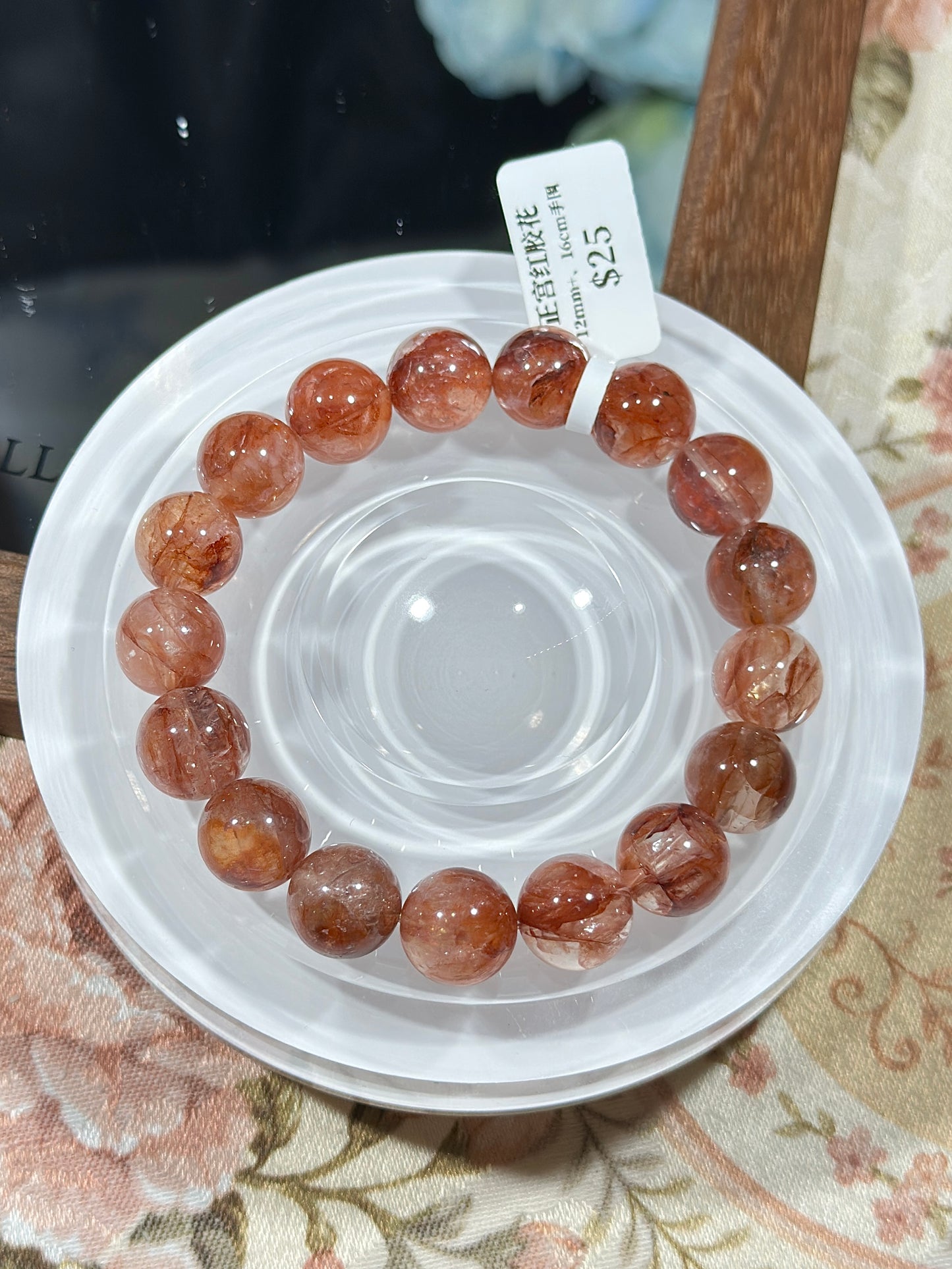 Zhenggong Red Gum Flower Crystal