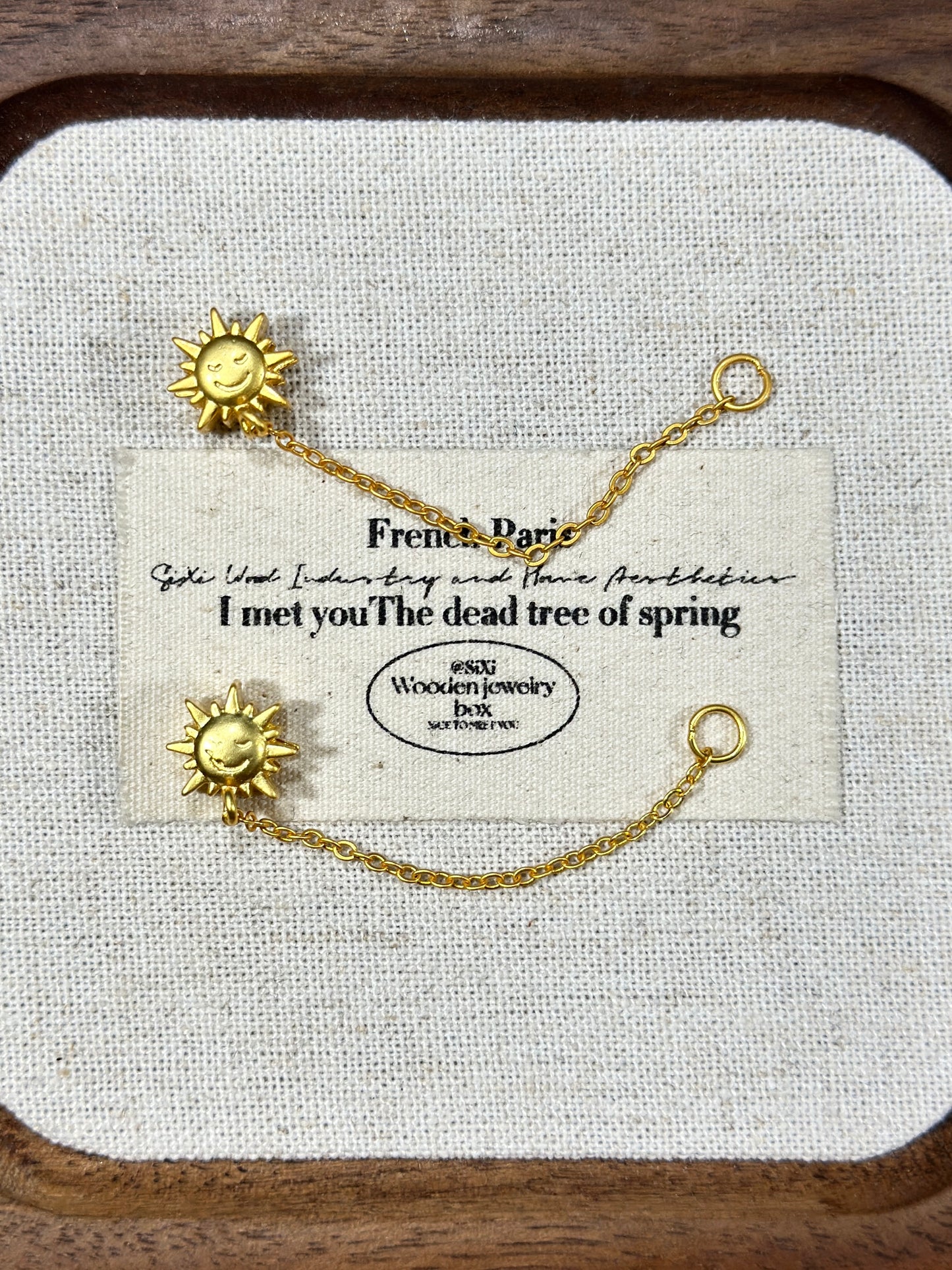 Ancient golden sun trickle safety chain