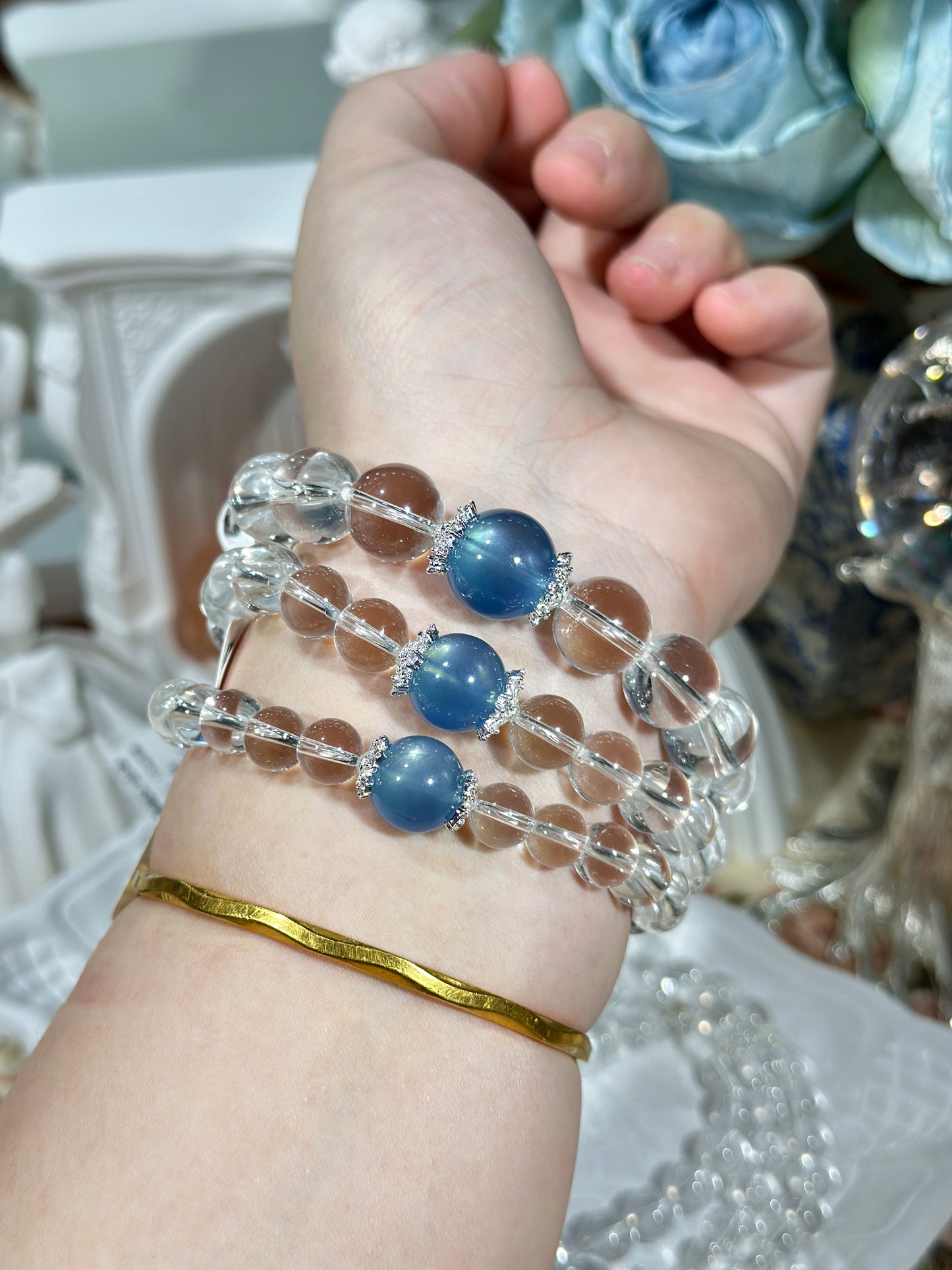 White crystal aquamarine design