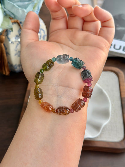 彩虹色碧玺貔貅