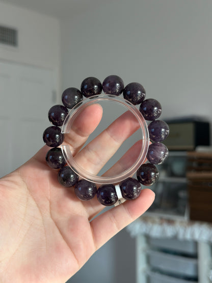 Aurora 23 Devil's Kiss