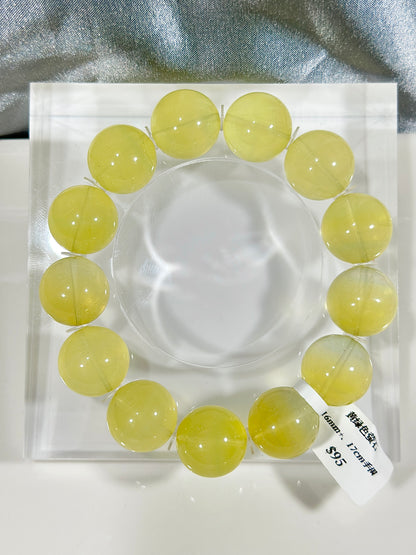 Yellow green fluorite