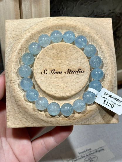 Old mine sparkling aquamarine crystal