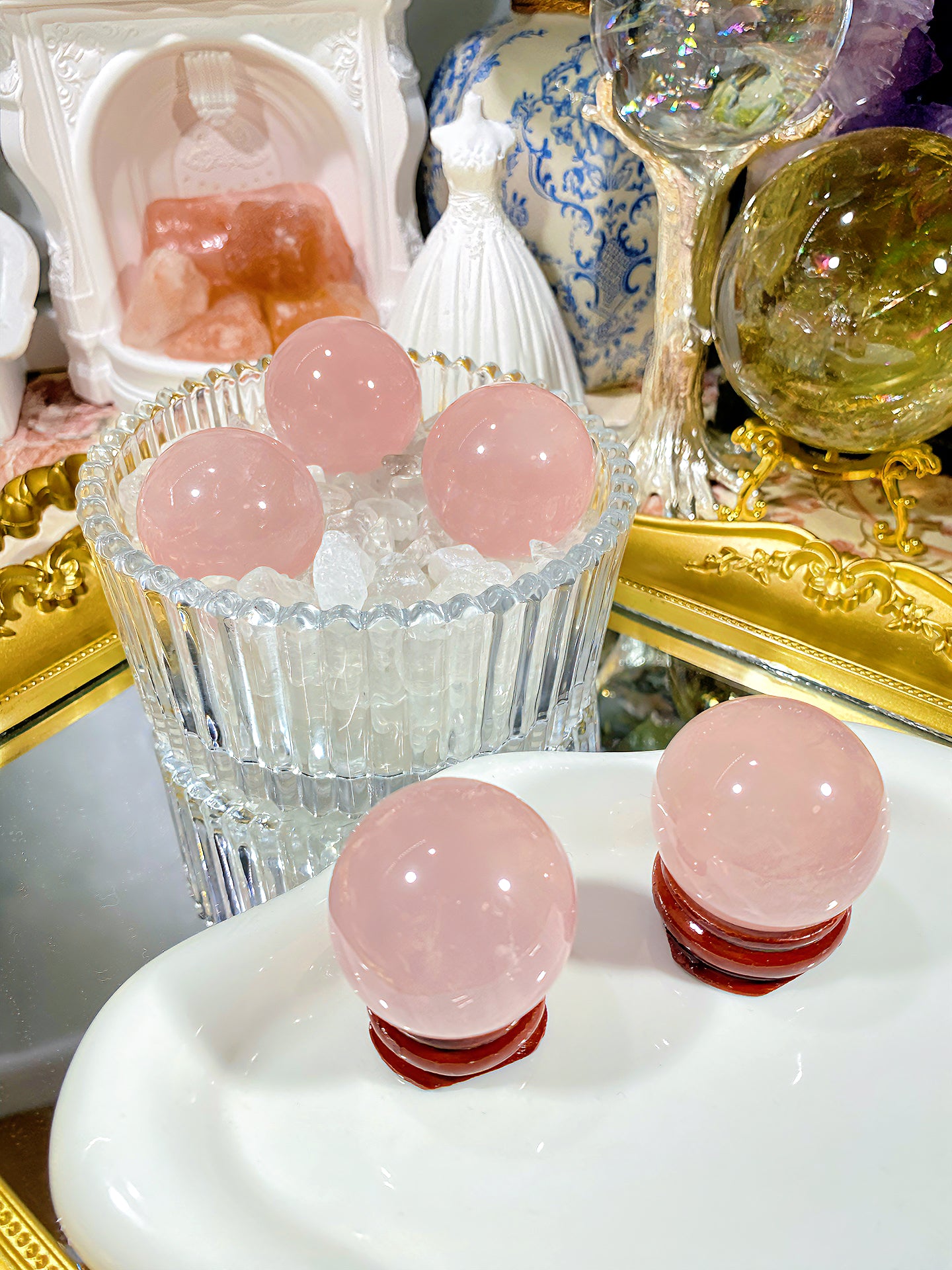 Madagascar pink crystal ball