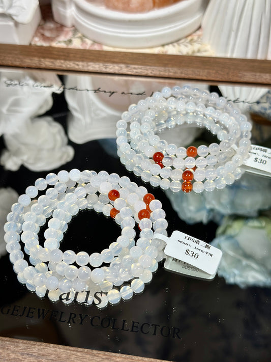 White agate multiple circles