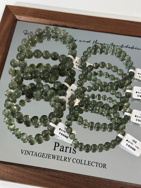 Transparent green rabbit hair crystal