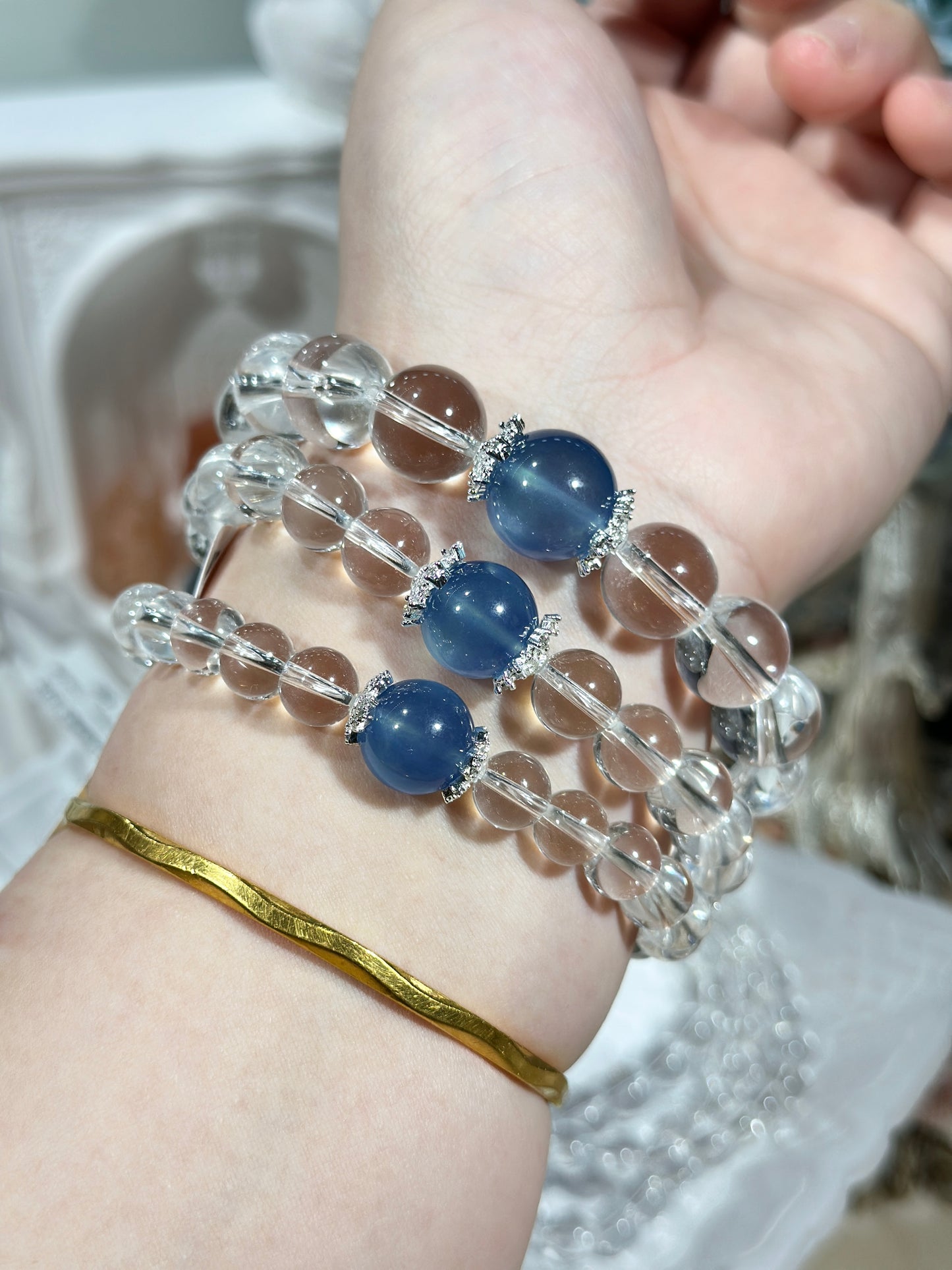 White crystal aquamarine design