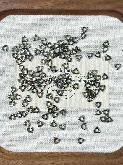 Gun black 4mm + broken silver spacer