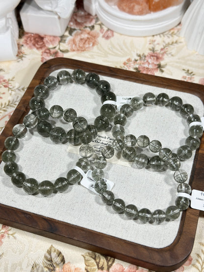 Thousand-layer green ghost crystal