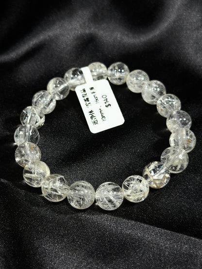 近净体雪霜发晶