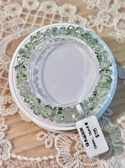 Green crystal diamond cut