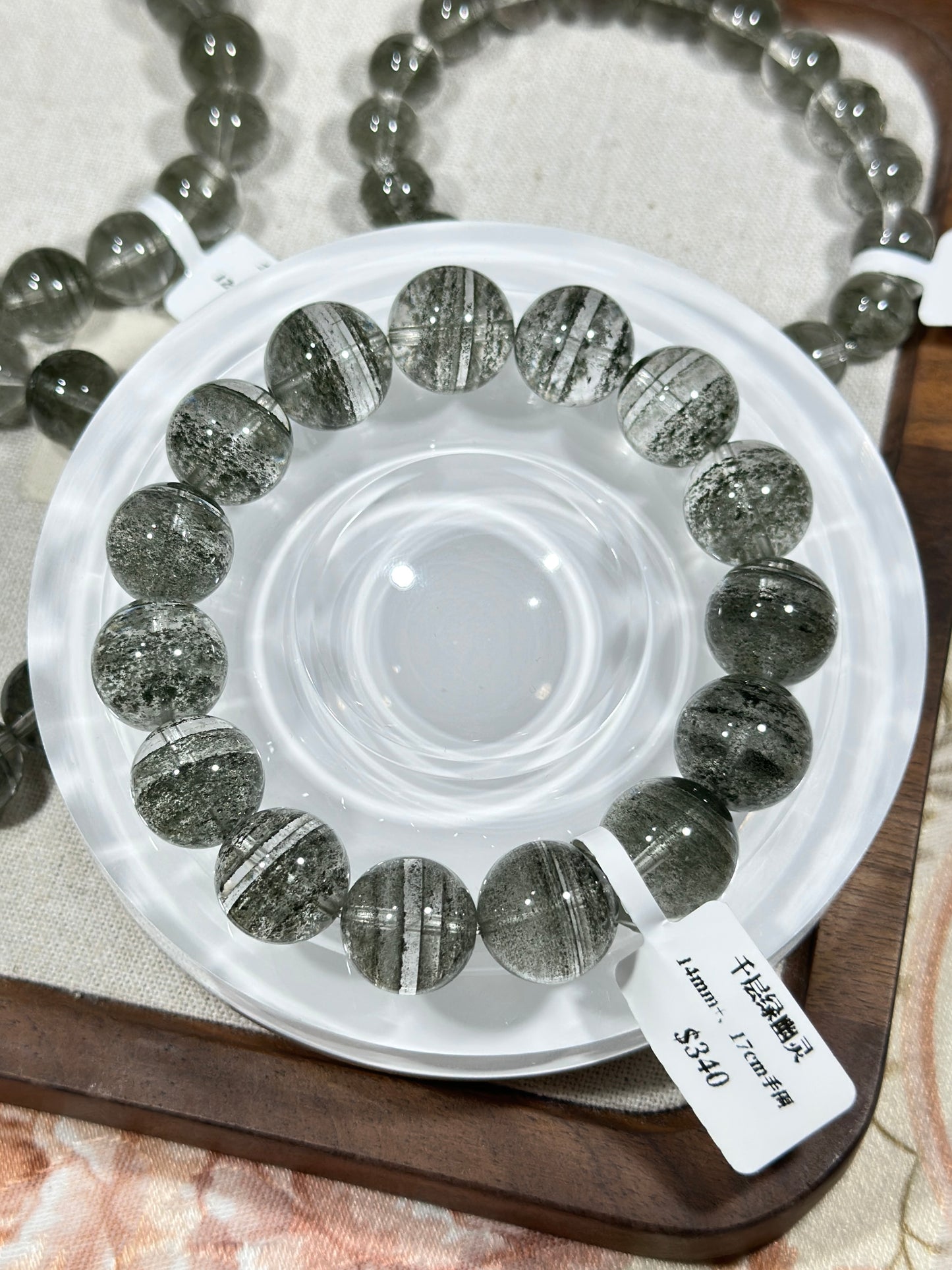 Thousand-layer green ghost crystal