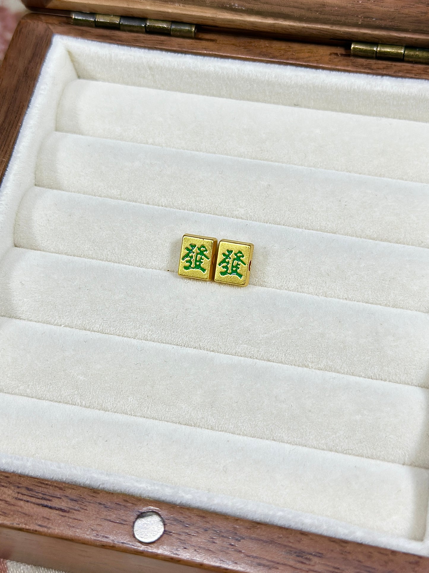 FA word block spacer beads