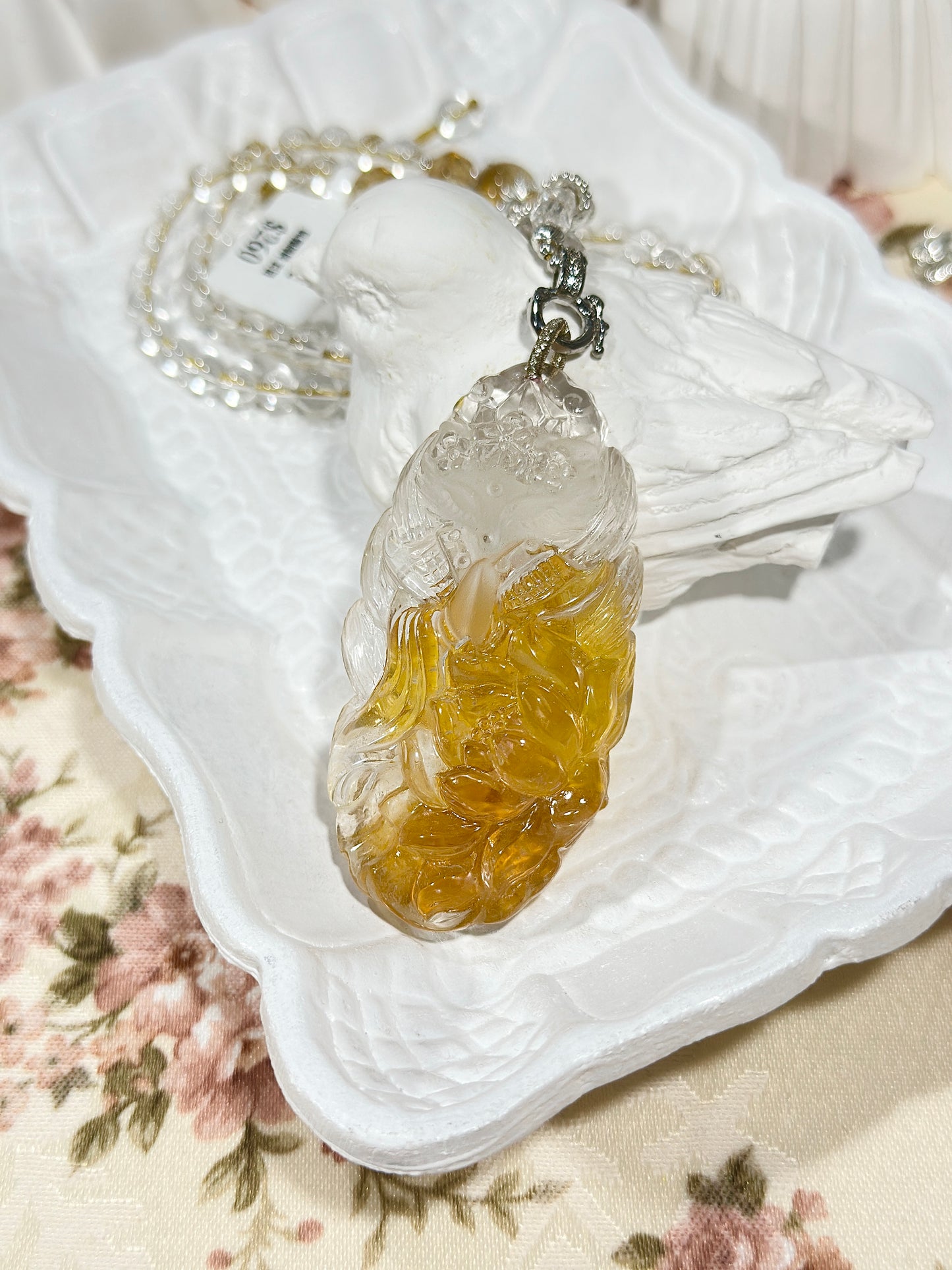 Yellow glue flower engraved fox brand necklace