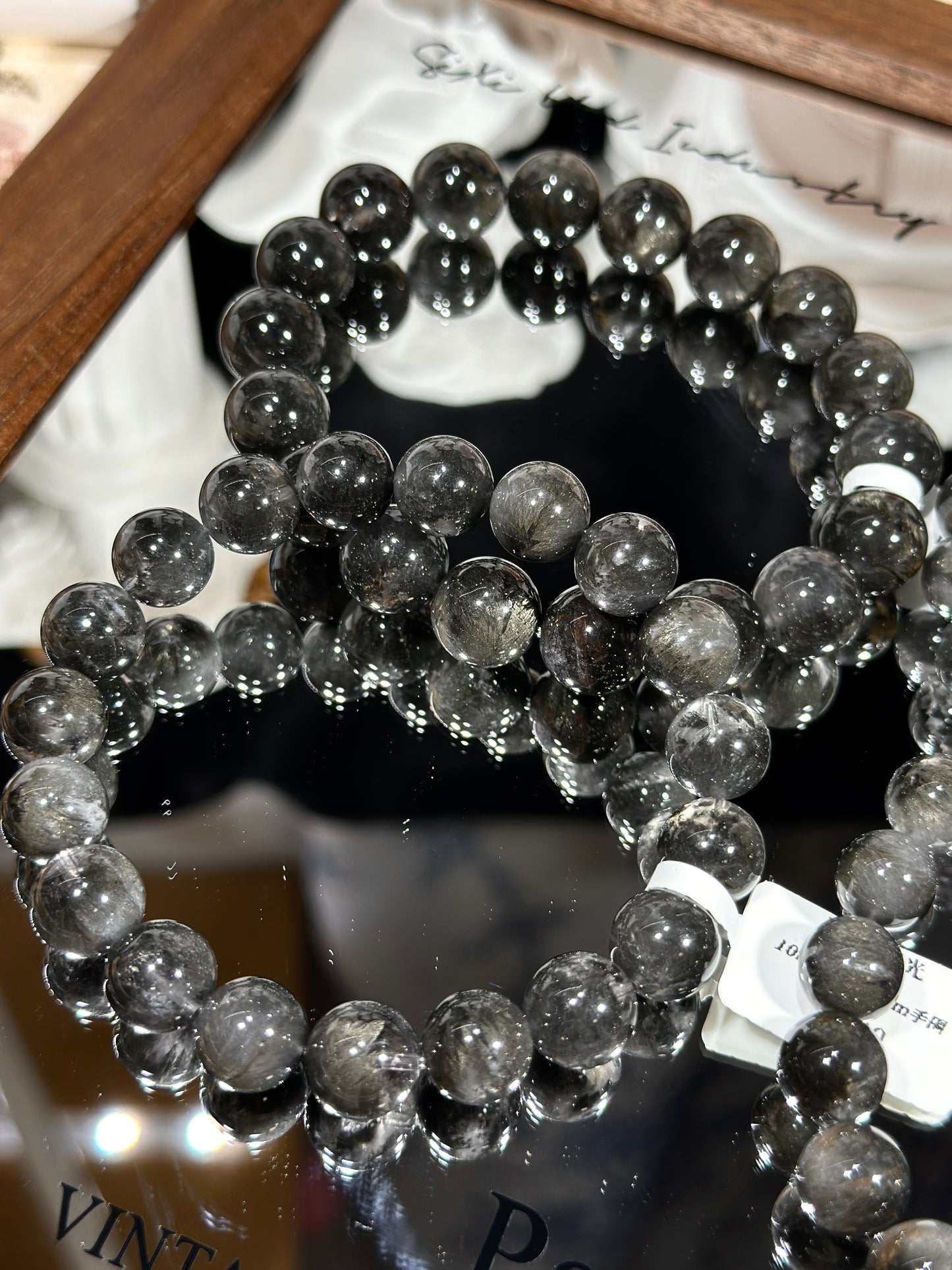 Black Feather Aurora