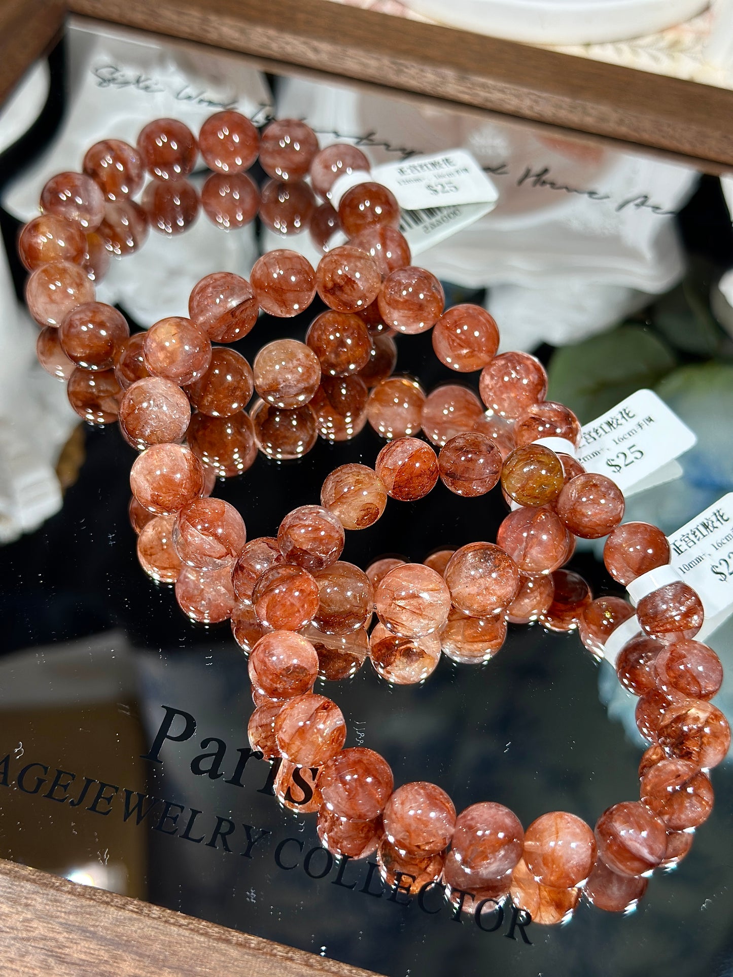 Zhenggong Red Gum Flower Crystal