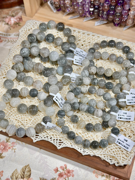 Cool Wind Thousand Layers of Gray Ghost