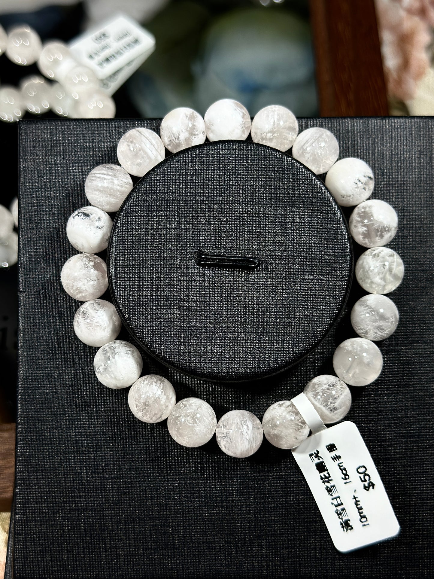 满雪白雪花幽灵