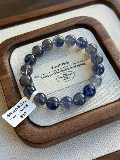 Transparent two-color cordierite