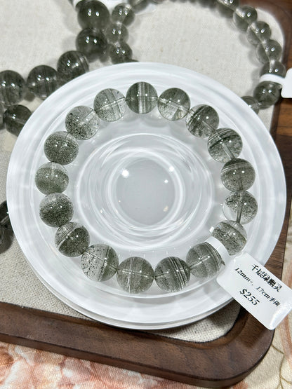 Thousand-layer green ghost crystal