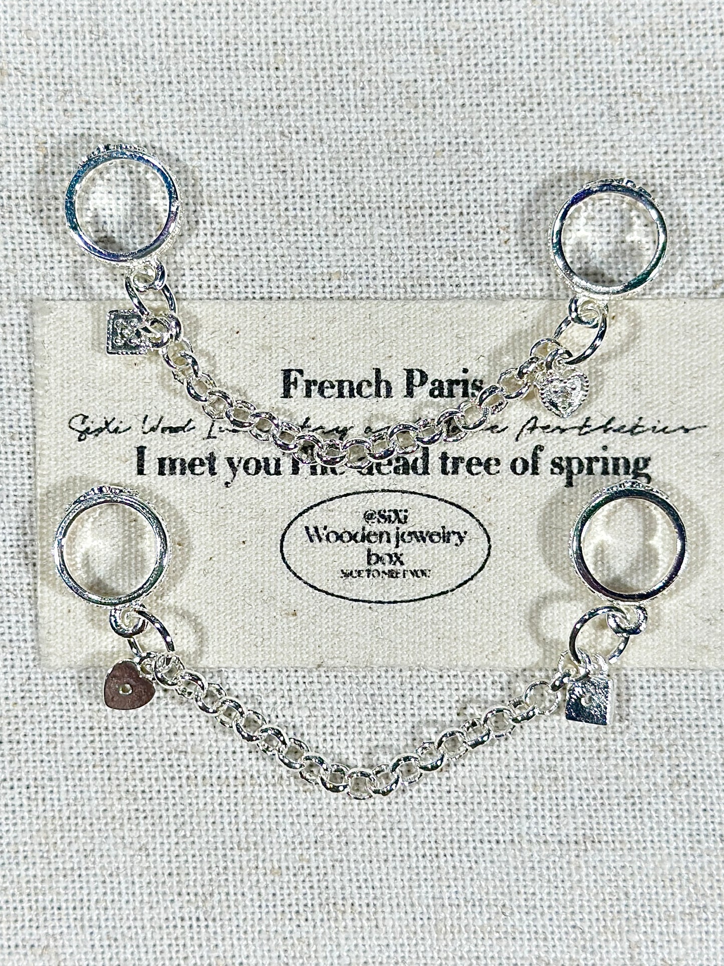 Bright silver lock core trickle safety chain