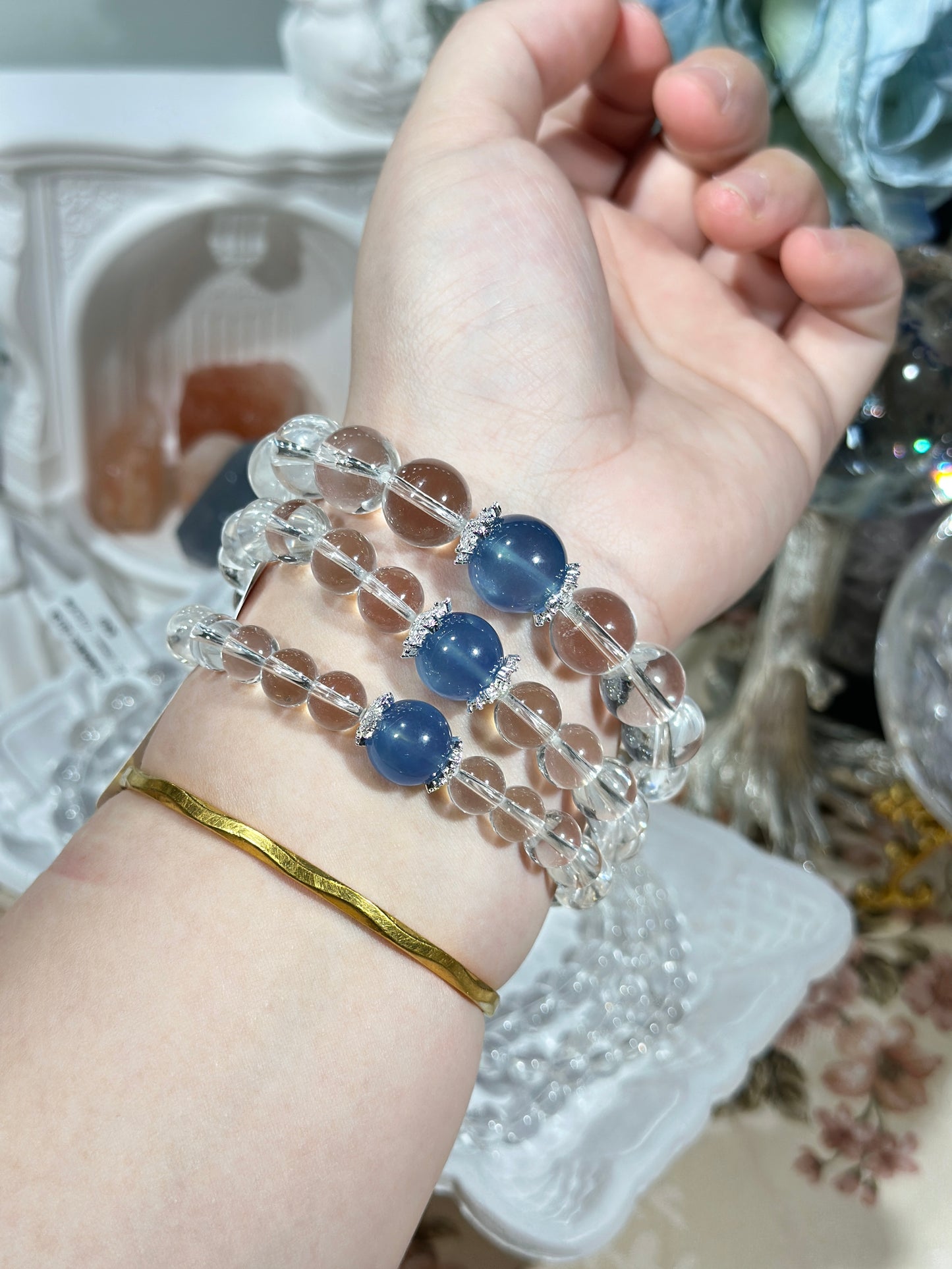 White crystal aquamarine design