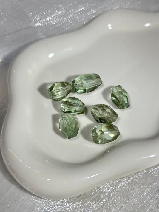 Pure green crystal