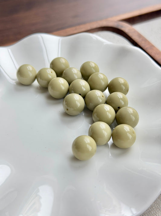 Matcha Green Alashan Single Bead