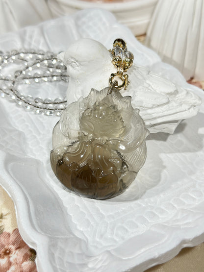 Tea crystal fox necklace