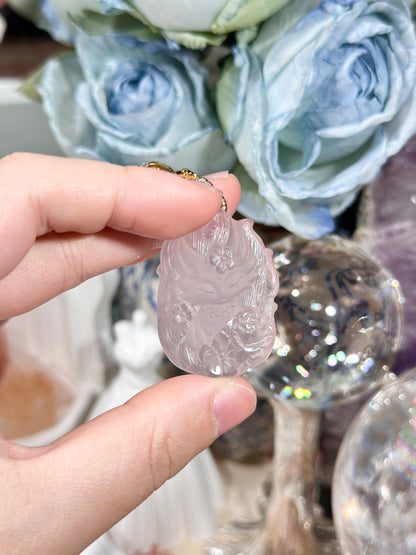 Pink quartz fox necklace