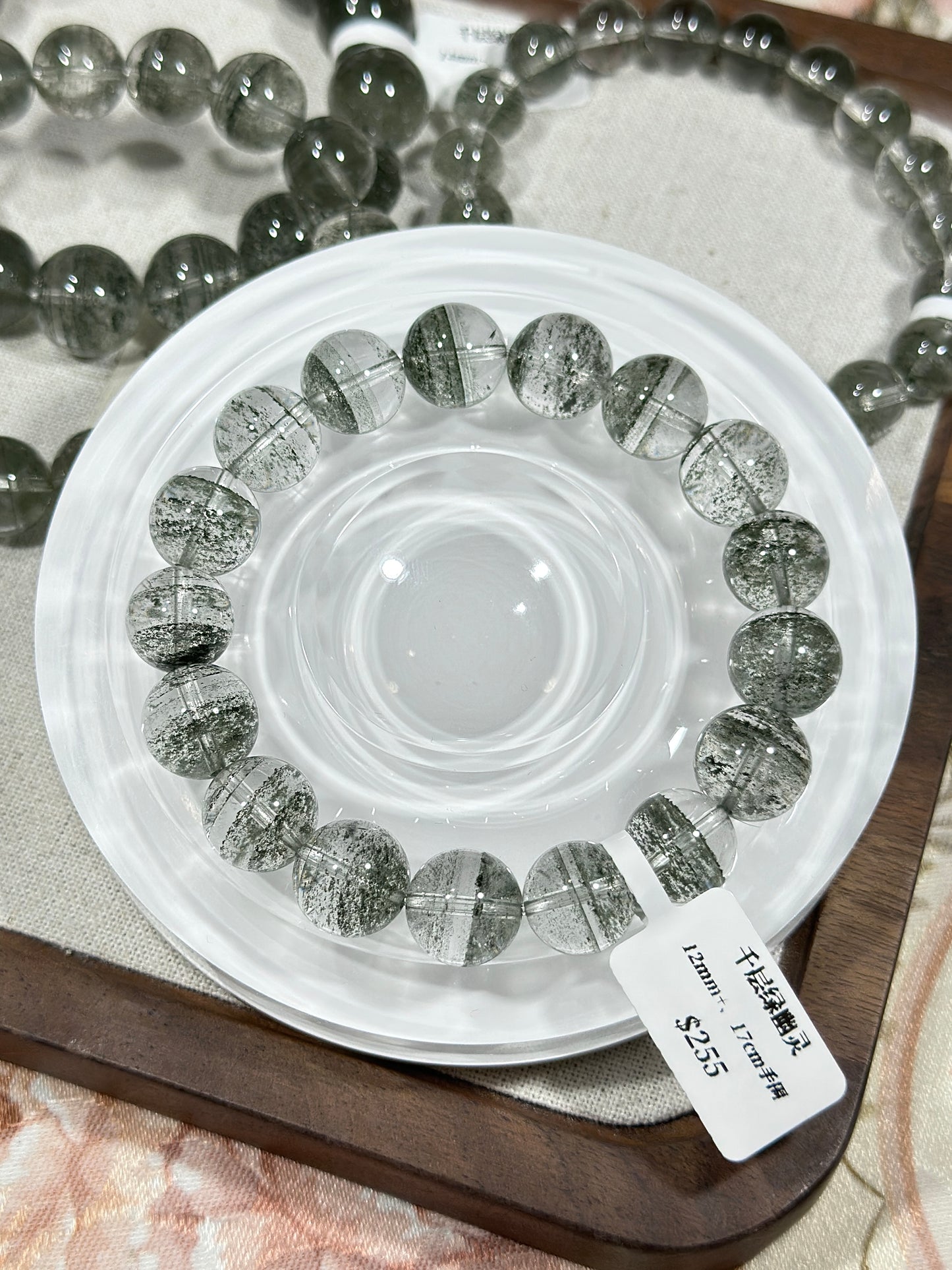 Thousand-layer green ghost crystal