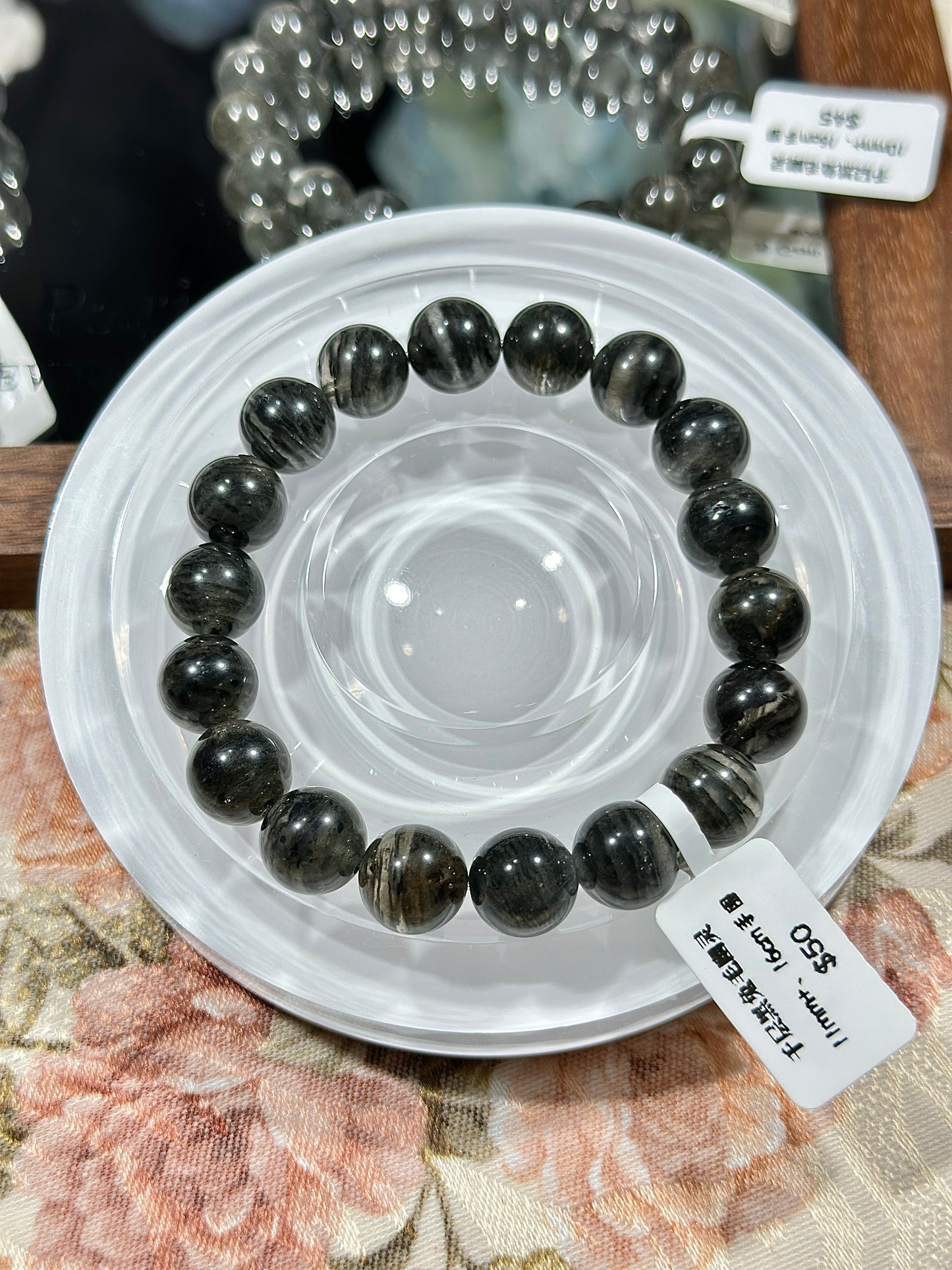 Thousand-layer black rabbit fur ghost