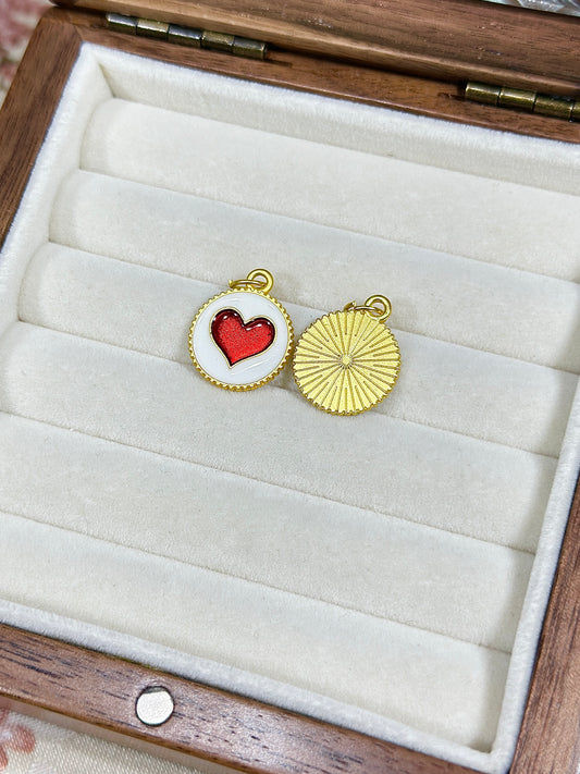 White love round card trickle