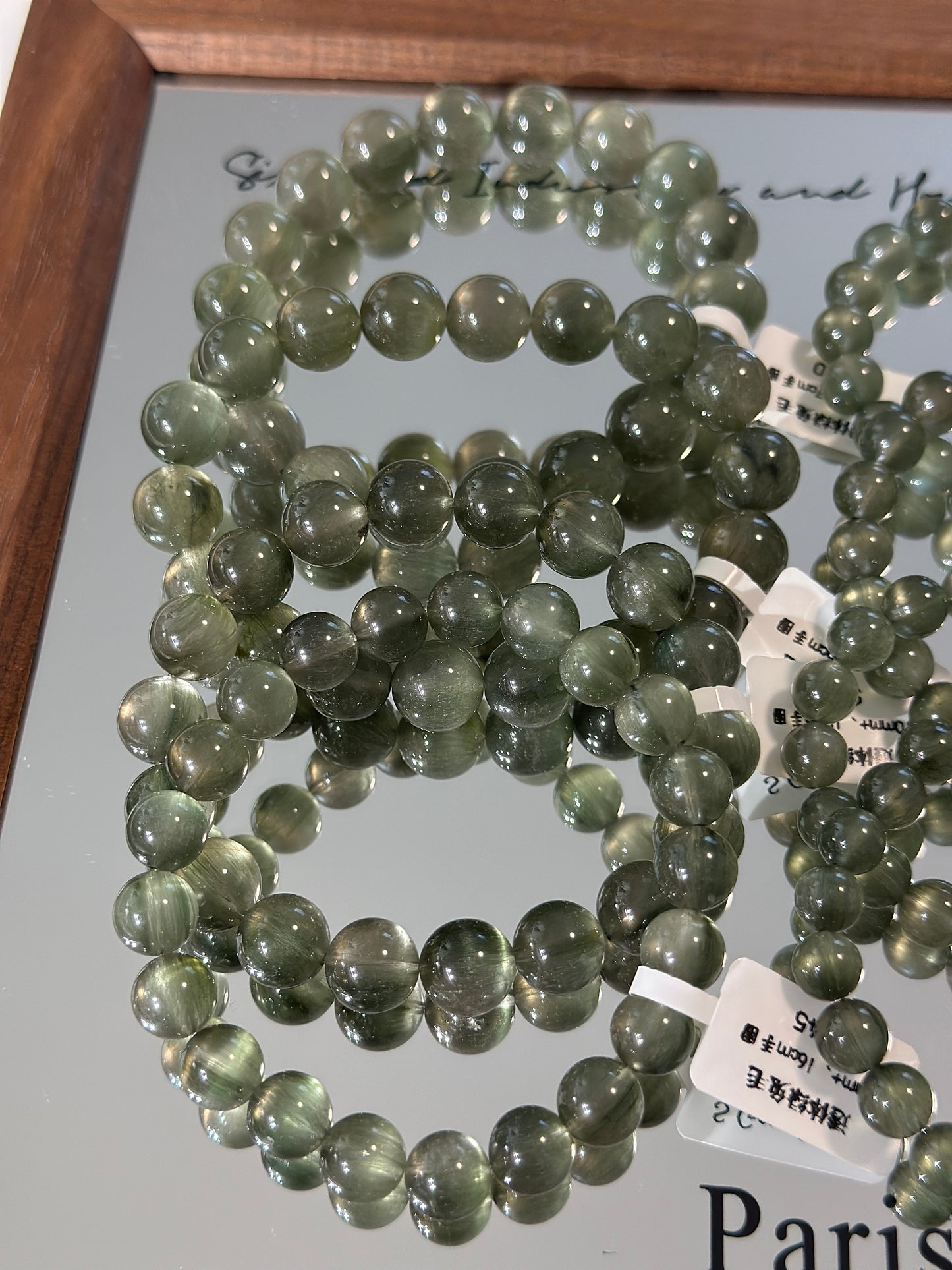 Transparent green rabbit hair crystal