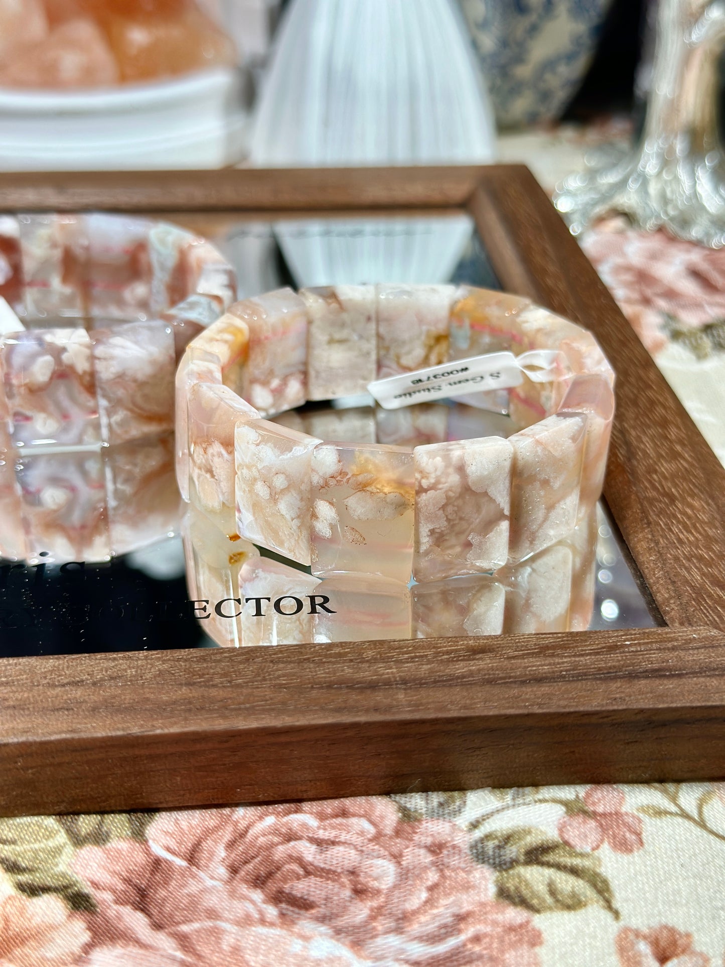 Sakura Agate Hand Card