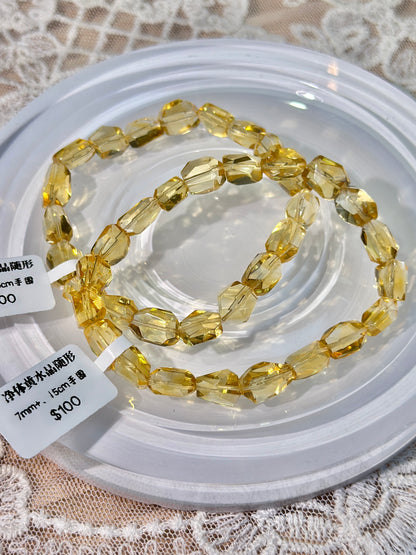 Clean citrine free shape