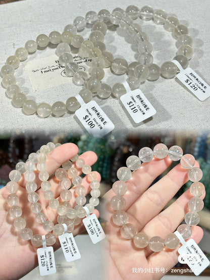 Brushed gray rabbit fur