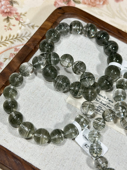 Thousand-layer green ghost crystal